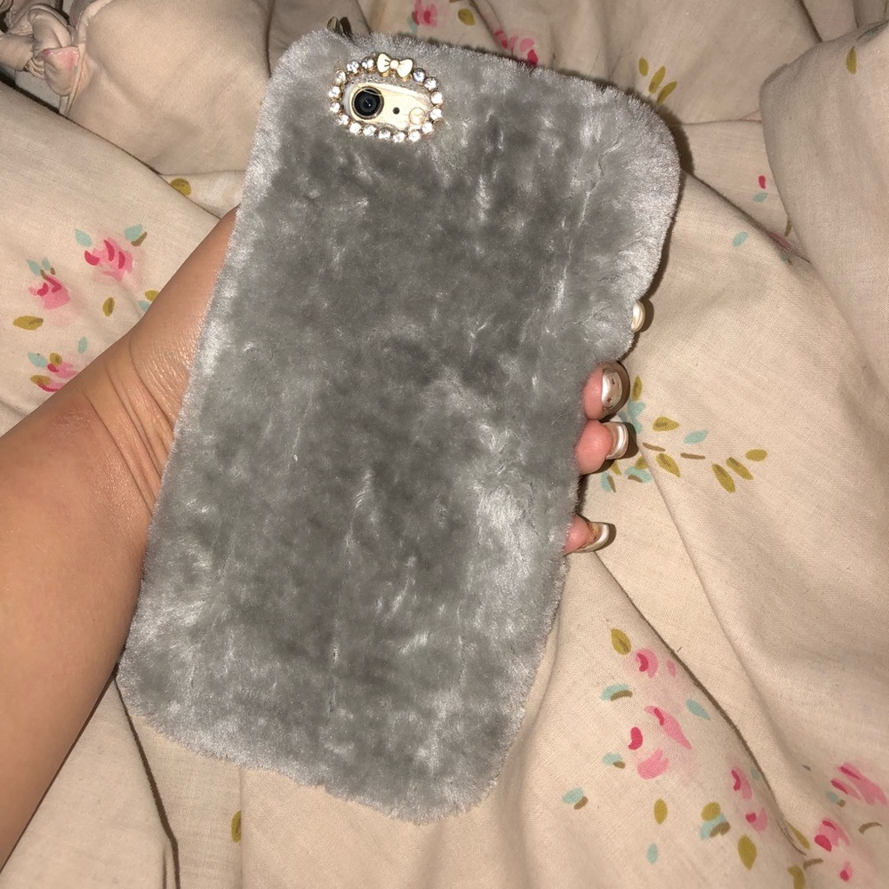 Furry iPhone 6+ & iPhone 6s+ case!! NEW
